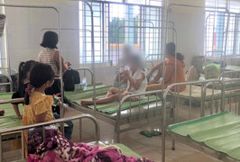 Sức khỏe 31 học sinh bị ngộ độc sau khi nhận bóng bay của người lạ ra sao?