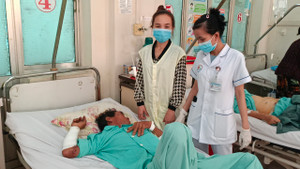 Lời kể của con gái nạn nhân vụ xe đầu kéo tông liên hoàn vào nhà dân ở Khánh Hòa