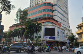 Tiểu thương An Đông Plaza ngừng kinh doanh vì khó khăn