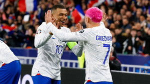 Đội trưởng Mbappe lập cú đúp, đội tuyển Pháp đánh bại Hà Lan