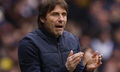 HLV Conte chia tay Tottenham