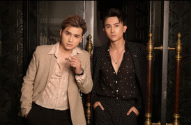 Danh 'Dưới bóng cây hạnh phúc' làm ca sĩ, mỗi tháng tung một sản phẩm