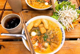 12 quán ăn trưa ngon, rẻ ở Hà Nội