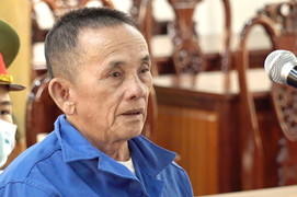 Ông lão 74 tuổi lãnh 13 năm tù vì giở trò đồi bại với bé gái