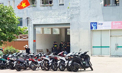 Công an kiểm tra công ty mua bán nợ ở TP Thủ Đức