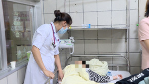 Sức khoẻ nhóm học sinh Hà Nội nghi bị ngộ độc sau chuyến dã ngoại hiện ra sao?