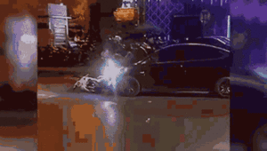 Cãi nhau với vợ, chồng bám nắp ca pô ô tô trên đoạn đường dài