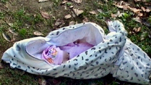 Vứt bỏ con mới đẻ bị xử lý thế nào?