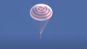 Tàu Soyuz MS-22 của Nga trở về Trái Đất an toàn