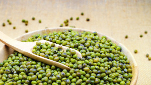 Những người không nên ăn đậu xanh