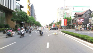 Nhậu từ đêm đến sáng, ma men chạy xe tông chết người đi bộ