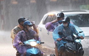 Thời tiết ngày 30/3: Mưa dông rải rác khắp các vùng miền, đề phòng mưa đá