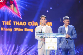 Khuất Văn Khang được vinh danh Gương mặt trẻ thể thao của năm