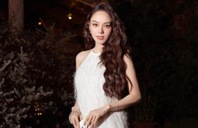 Vóc dáng gợi cảm của Minh Hằng khi mang thai ở tuổi 35