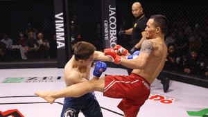 Cận cảnh Trần Quang Lộc quật ngã, đấm gục Lý Tiểu Long trong 4 phút