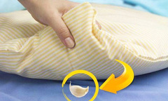 Để tỏi ở dưới gối ngủ có tác dụng gì? 