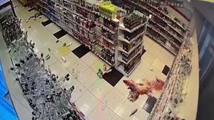 Khoảnh khắc nhà cửa rung lắc vì động đất ở Nga