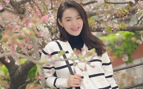 Sao Việt 5/4: 'Mẹ bầu' Minh Hằng đi ngắm hoa anh đào, Kỳ Duyên khoe eo con kiến