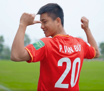 Tiền vệ Phan Văn Đức chẩn đoán bị đứt dây chằng, nghỉ thi đấu ít nhất 9 tháng