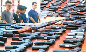 Triệt phá đường dây mua bán vũ khí trên YouTube, 5 năm bán gần 2.000 đơn hàng