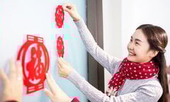 Treo gì trước cửa nhà để giữ bình yên? 