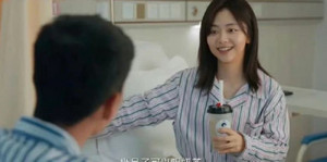 Phim Trung Quốc bị chỉ trích vì thoại 'uống trà sữa có sữa cho con'