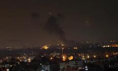 Israel không kích dải Gaza, nguy cơ xung đột lan rộng