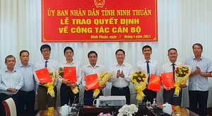 Ninh Thuận điều động và bổ nhiệm nhiều cán bộ cấp sở ngành