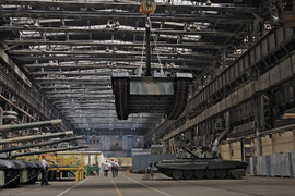 Ba Lan thành lập trung tâm sửa chữa T-64 và Leopard cho Ukraine