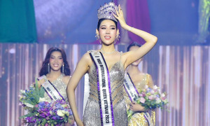 Chung kết cuộc thi hoa hậu chuyển giới của Hương Giang bị 'tuýt còi'