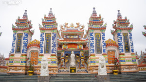 Choáng ngợp 'thành phố ma' xa hoa như lăng tẩm vua chúa ở Thừa Thiên - Huế