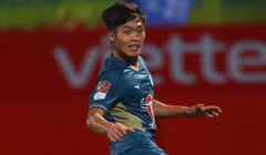 Trực tiếp bóng đá HAGL 1-1 Khánh Hòa: Quốc Việt vào sân