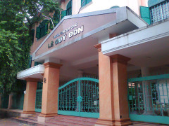 Trường học cảnh báo phụ huynh về tin nhắn 'gửi đường link kiểm tra tiếng Anh'