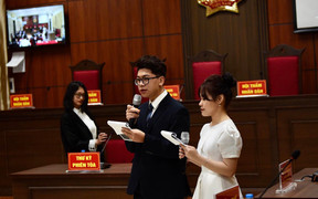Cơ hội tham gia tranh tụng trực tiếp ở phiên tòa 'như thật' của sinh viên Luật 