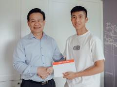 Phan Văn Đức tập phục hồi sau ca phẫu thuật chấn thương dây chằng