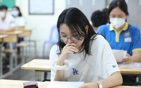 Thí sinh nào được miễn thi ngoại ngữ trong xét tốt nghiệp THPT 2023?