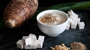 Bí quyết nấu chè khoai môn đơn giản, chuẩn vị Huế