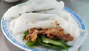 Hướng dẫn làm bánh ướt thịt nướng chuẩn vị xứ Huế 