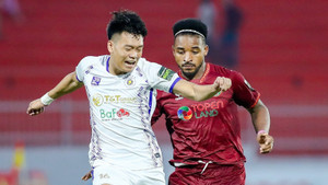 Thủ môn U22 Việt Nam ra mắt, Hà Nội FC thua trận đầu tiên