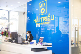 Tại sao nên chọn đo và cắt kính cận tại Kính Hải Triều?