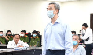 Ông Nguyễn Quang Tuấn: 'Mong tòa cho tôi cơ hội đóng góp trong khám chữa bệnh'