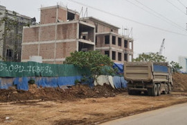 Văn bản yêu cầu tạm dừng tách thửa của Hà Nội bị Bộ Tư pháp 'tuýt còi'