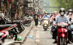 Hơn 1 tháng Hà Nội ra quân dẹp nạn lấn chiếm vỉa hè, nhiều nơi 'đâu lại vào đấy'