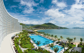 Du lịch 30/4 ở Nha Trang: 5 khách sạn gần biển có view siêu đẹp