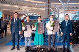 VinFast chính thức bàn giao xe VF 5 Plus cho khách hàng