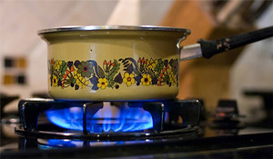 Mẹo hay giúp tiết kiệm gas khi nấu ăn