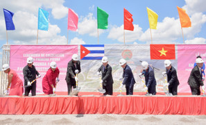 Chủ tịch Quốc hội cắt băng khánh thành, khởi công các nhà máy, KCN tại Cuba