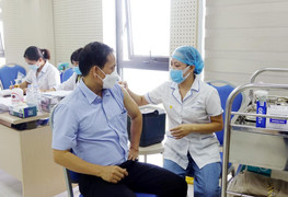 COVID-19 hôm nay 23/4: Cả nước ghi nhận 1.717 ca mới, giảm hơn 600 ca