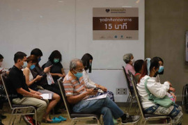 Số ca mắc COVID-19 mới theo ngày tăng gấp đôi ở Bangkok, Thái Lan