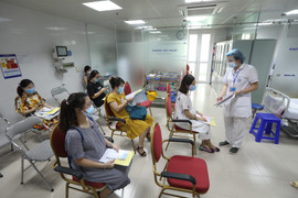 Cả nước thêm gần 2.000 ca COVID-19, 25 người thở máy